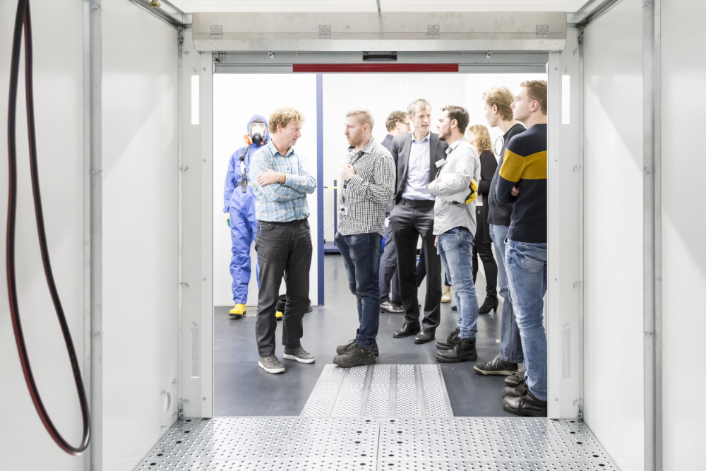 Het Asbeter-proces werd ontwikkeld in een pilotplant in Plant One Rotterdam. De komende maanden wordt gewerkt aan de dimensionering van een eerste demoplant van 8.000 ton/jaar voor begin 2020 en de verdere opschaling naar full-scaleverwerking van 50.000 ton/jaar per plant
