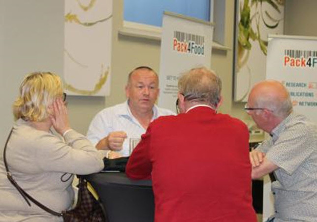 U kunt bij Packcontact terecht met uw vragen rond: