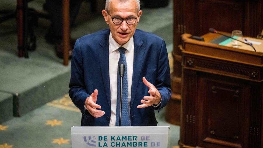 Vandenbroucke verdedigt hoger remgeld voor geneesmiddelen