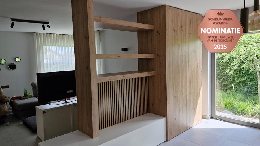 Ruimtelijk maatwerkmeubel als stijlvolle roomdivider